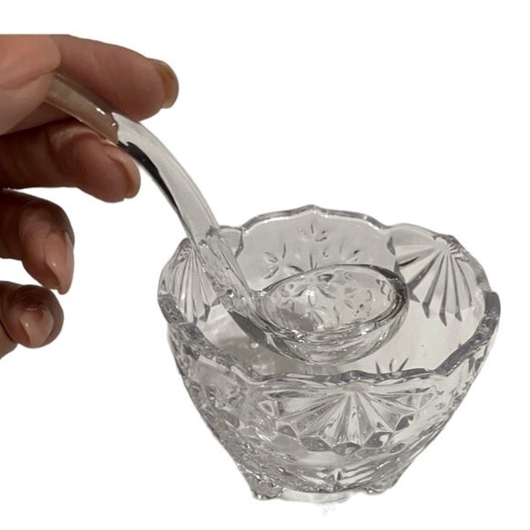 Miniature Crystal Serving Bowl with Ladle - Picture 2 of 5
